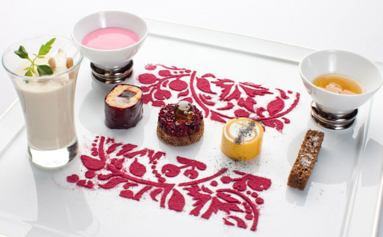 В чём отличие молекулярной кухни от классической? В чём отличие молекулярной кухни от классической?