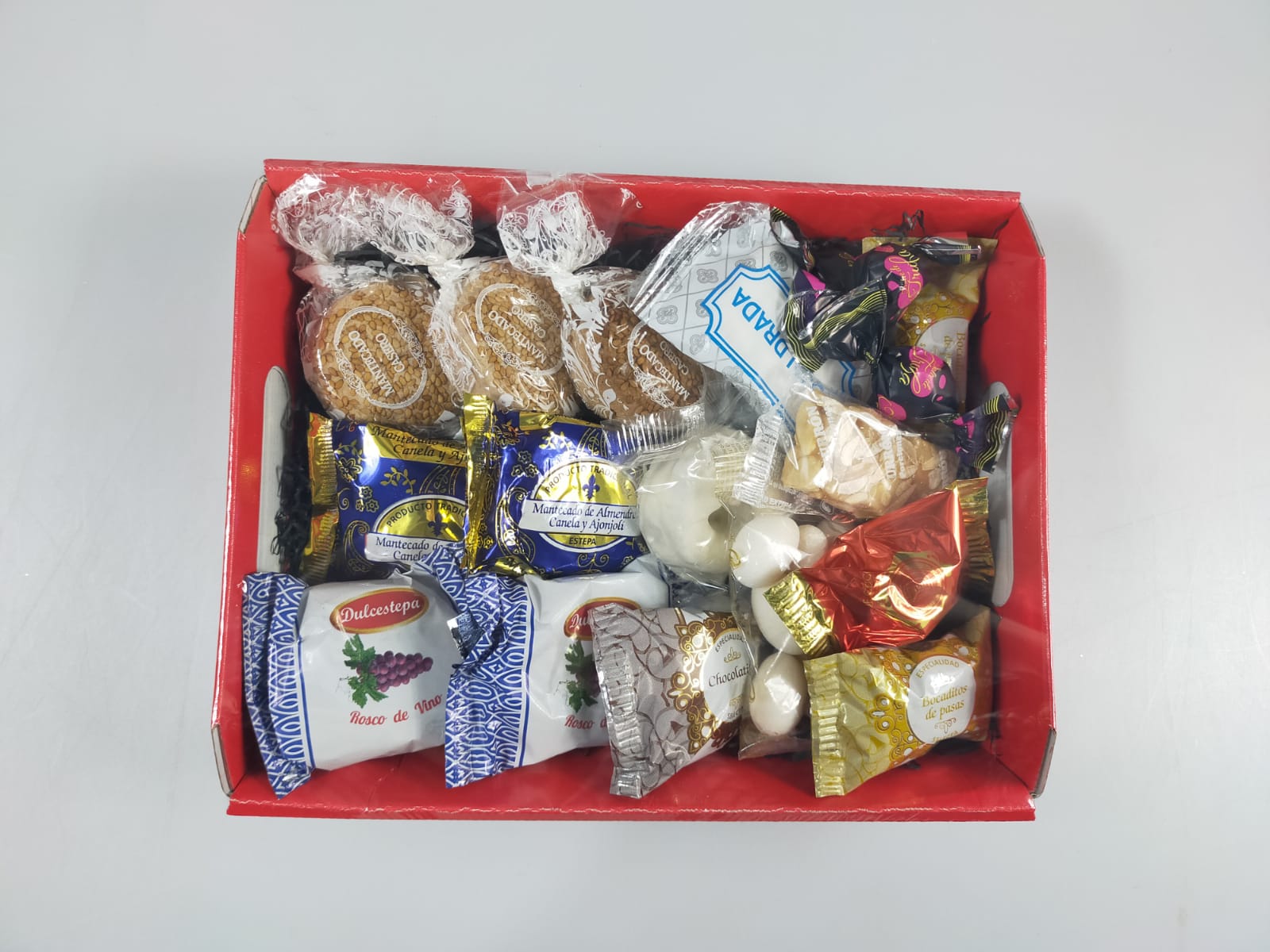 Фирменное ассорти печенья и конфет EMoreno 400гр