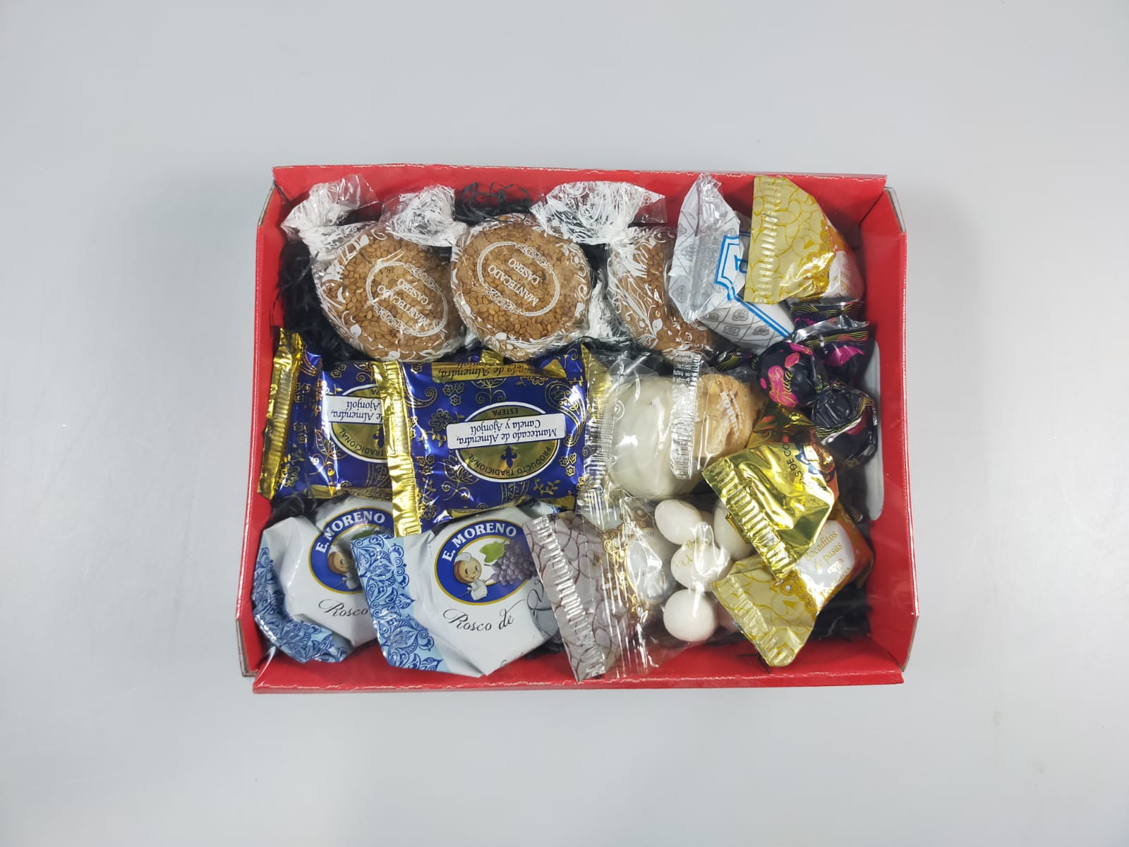 Фирменное ассорти печенья и конфет EMoreno 400гр