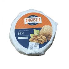 Сыр Бри мягкий c белой плесенью и грецким орехом 45% жирности