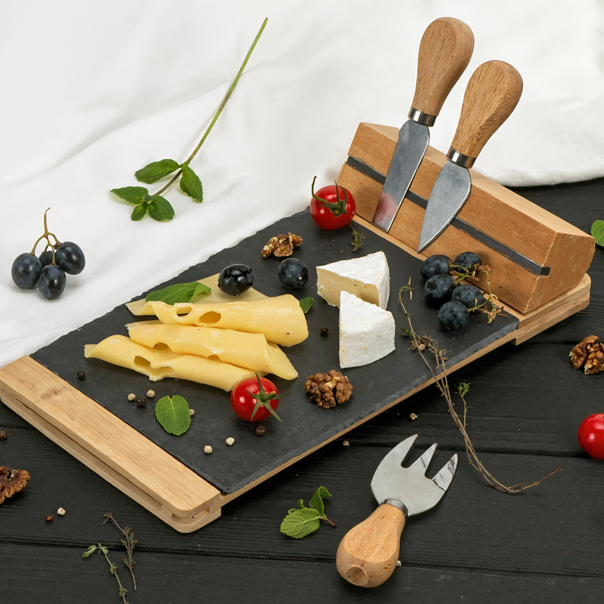 Набор для сыра из бамбука и сланца