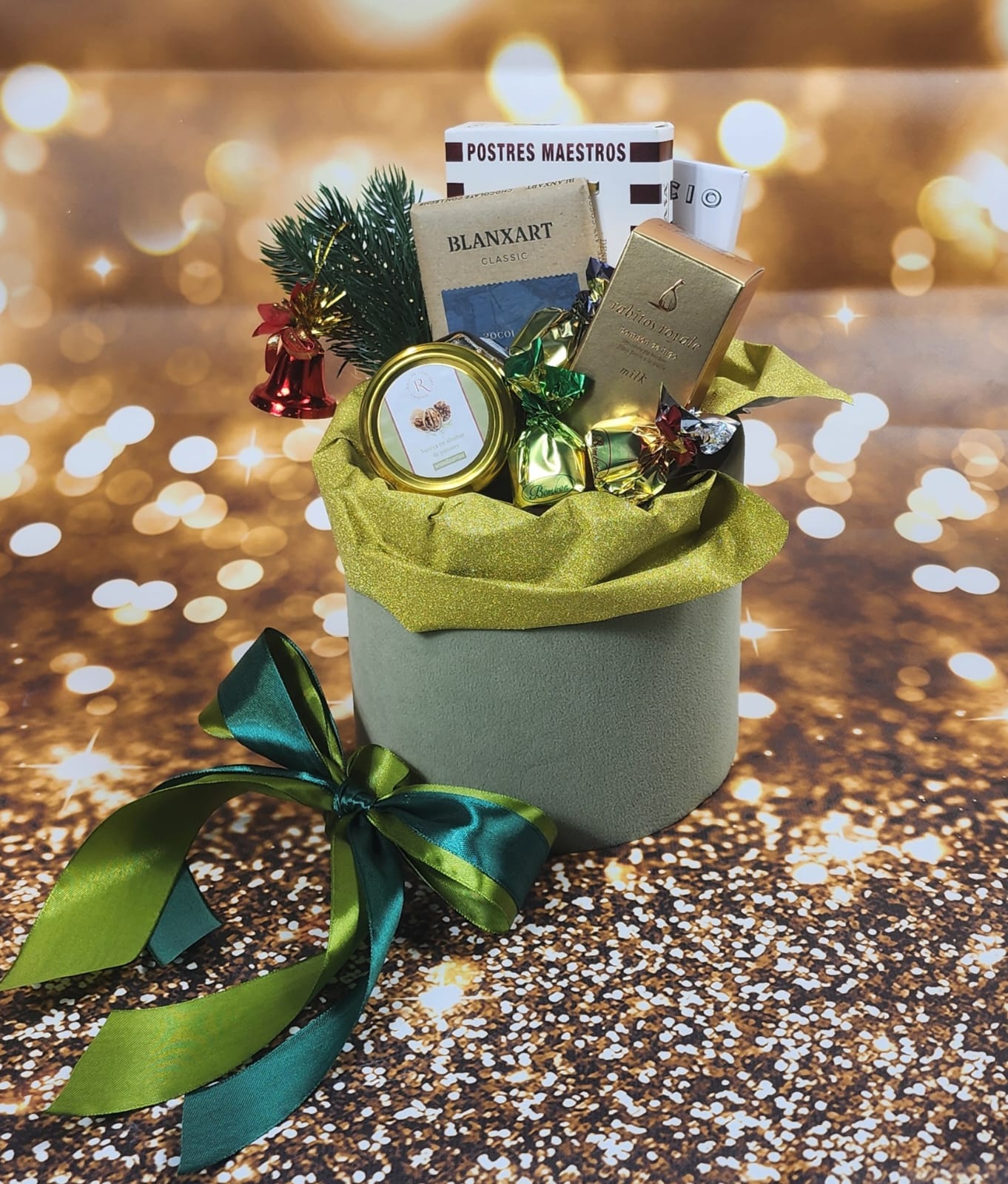 Новогодние праздничные наборы "Новогодний комплимент"