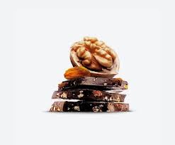 Темный шоколад 64% с грецким орехом и изюмом