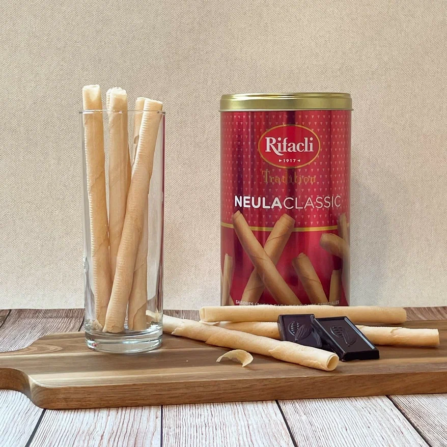 Вафельные трубочки в жестяной банке 180г