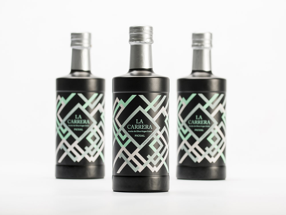 Масло оливковое E.V. раннего урожая Пикуаль La Carrera