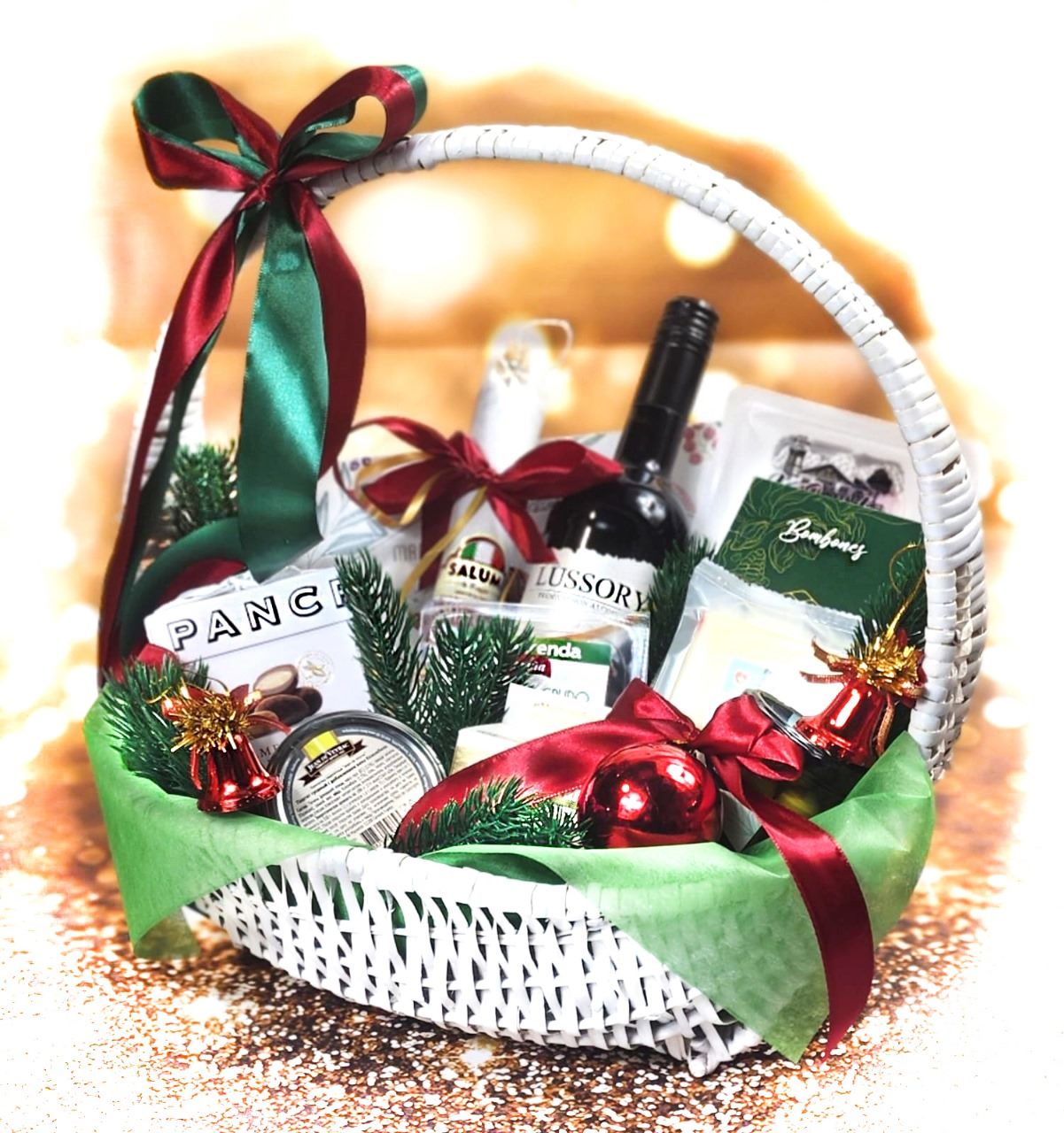 Новогодние праздничные корзины "Снежная гармония"