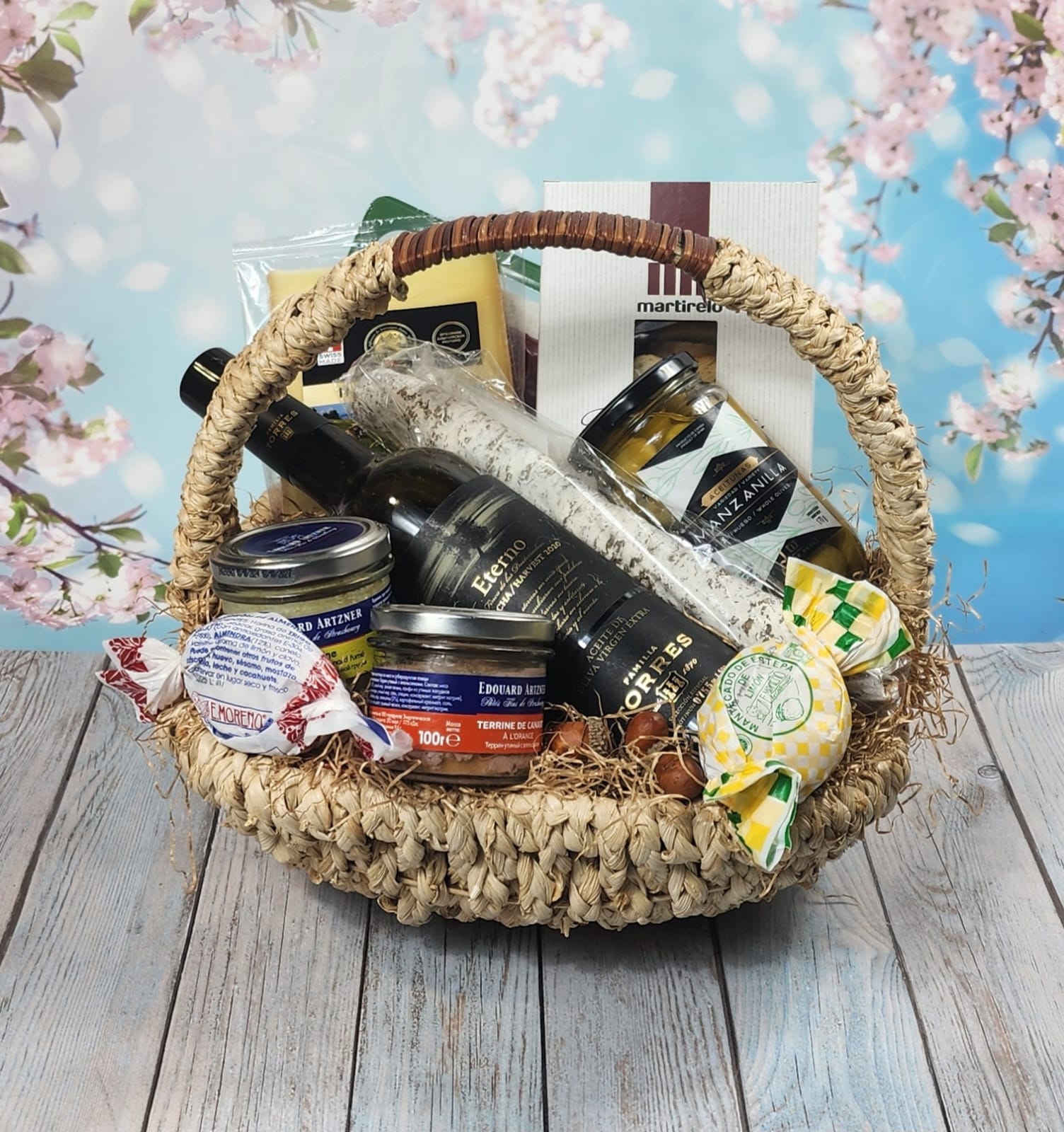 Подарочная корзина деликатесная "Старый свет"