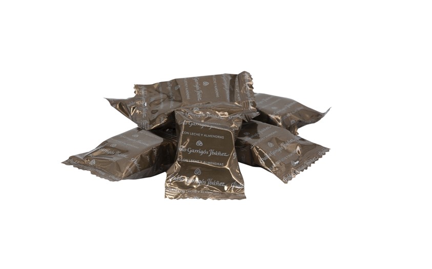 Шоколадный туррон из молочного шоколада с миндалём Маркона