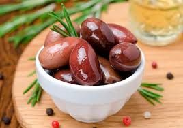 Маслины с косточкой Каламата в рассоле