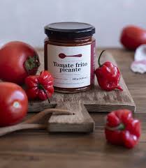 Соус для пасты с перцем и чесноком острый