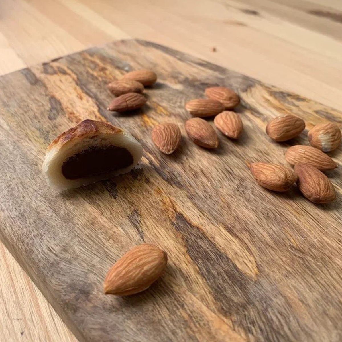 Марципан с шоколадом