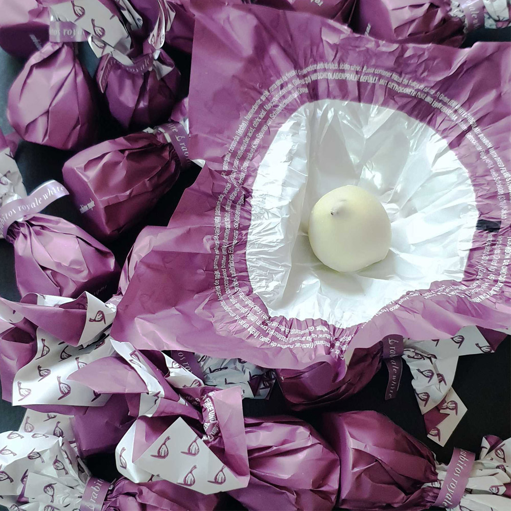 Инжир в белом шоколаде White Rabitos Royale, весовой