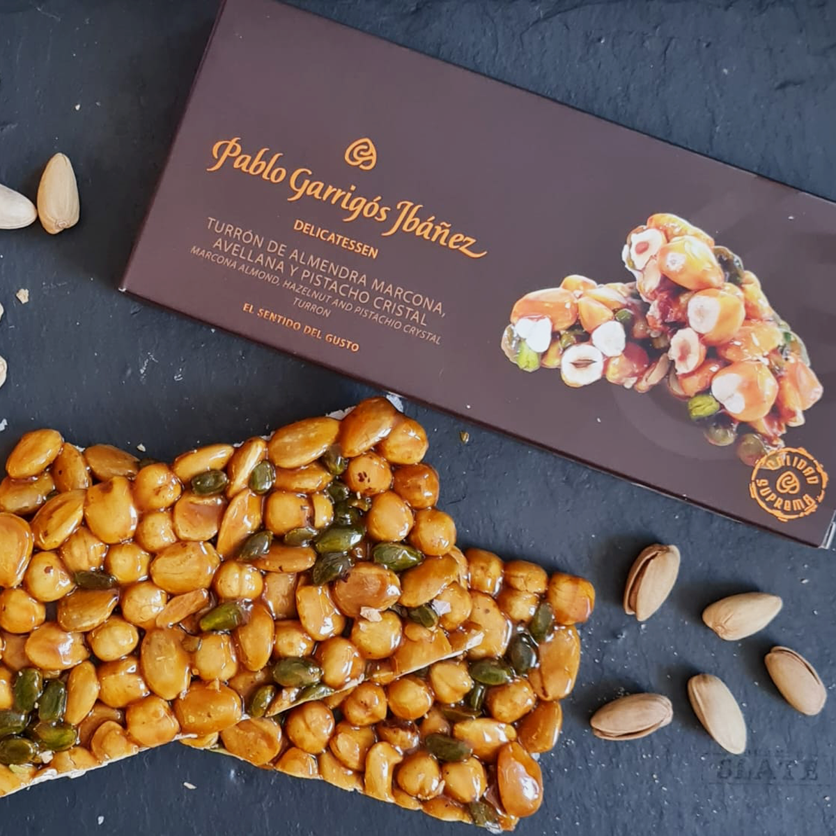 Твердый туррон с миндалём Маркона, фундуком и фисташками