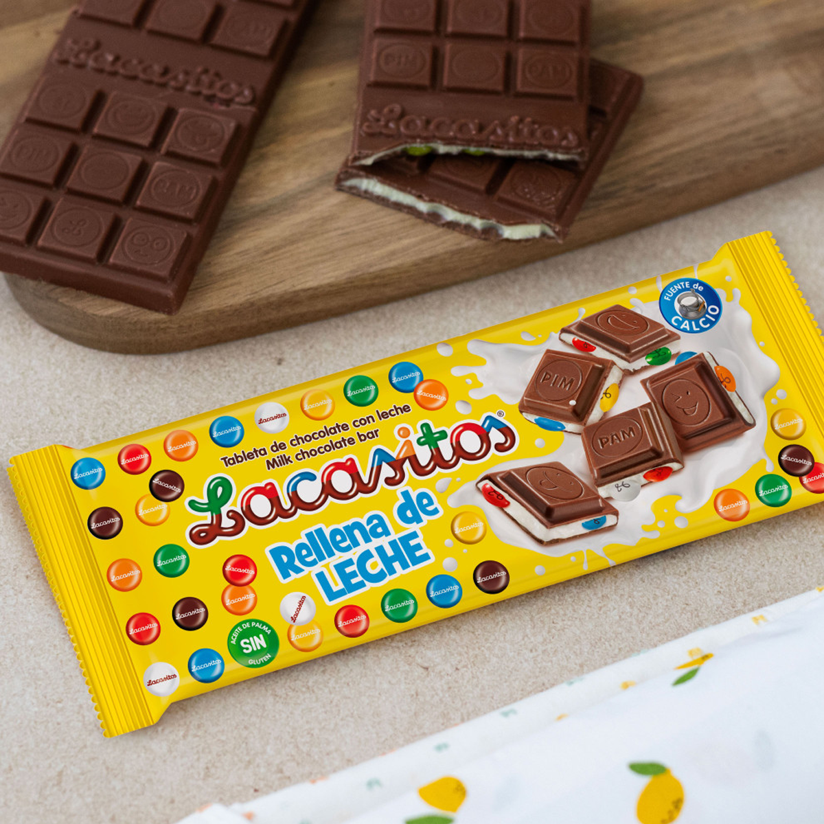 Молочный шоколад со сливочной начинкой и драже в цветной сахарной глазури 100 гр