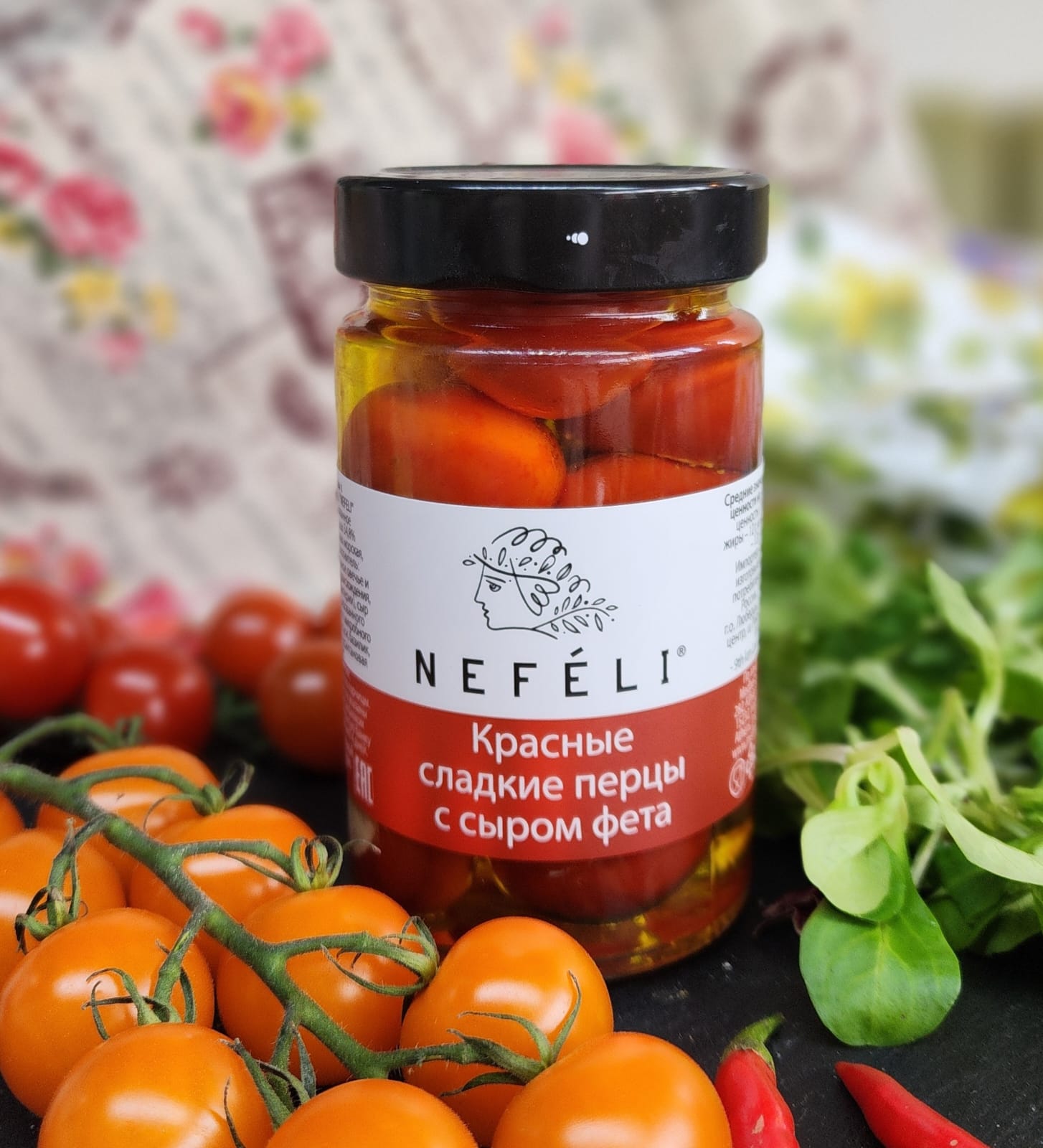 Перцы красные сладкие с сыром Фета