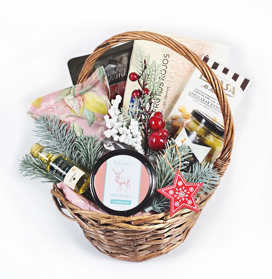 Новогодние корзины подарочные "Снежная сказка"