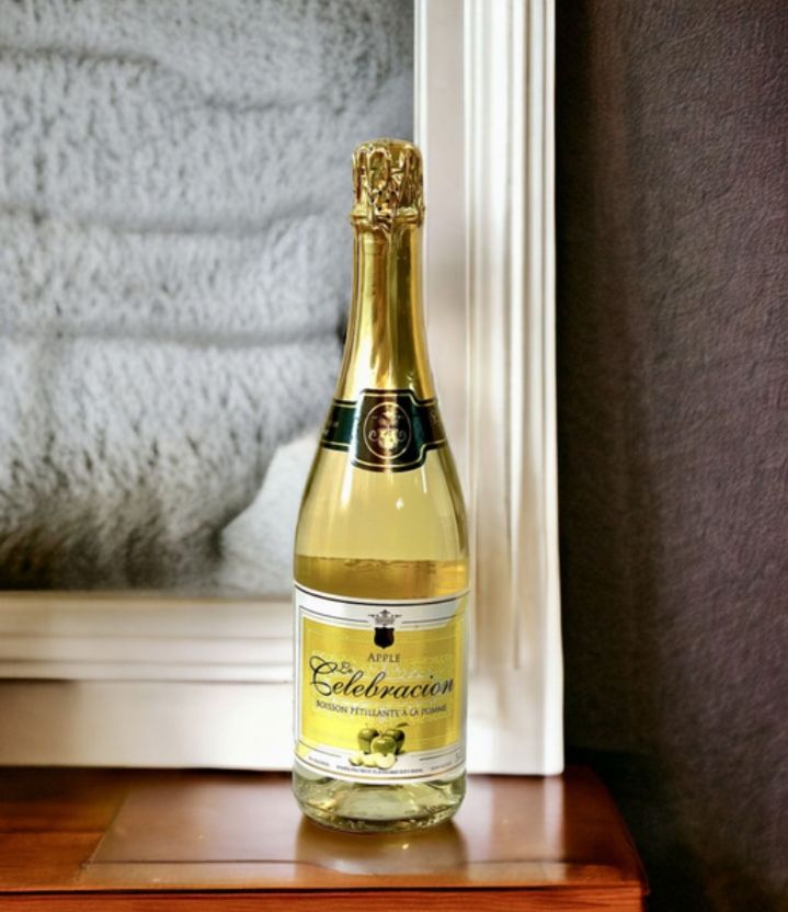 Безалкогольный газированный праздничный напиток Яблоко