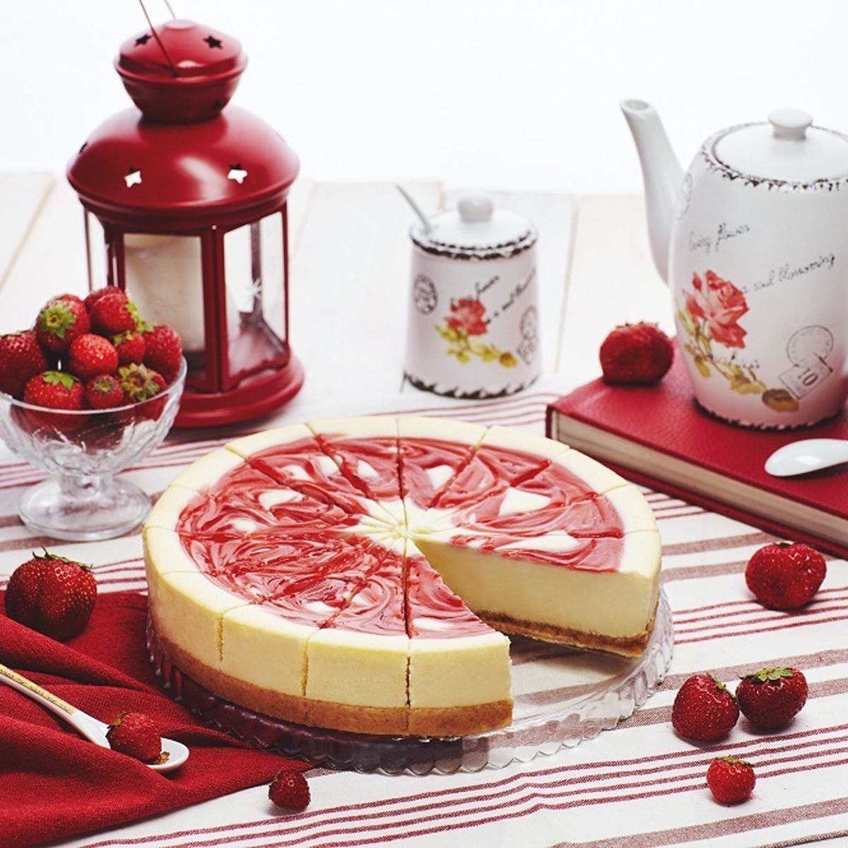 Чизкейк New - York с клубникой суфле творожное