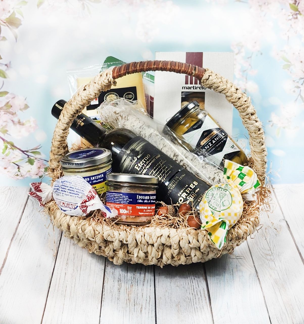 Подарочная корзина деликатесная "Старый свет"