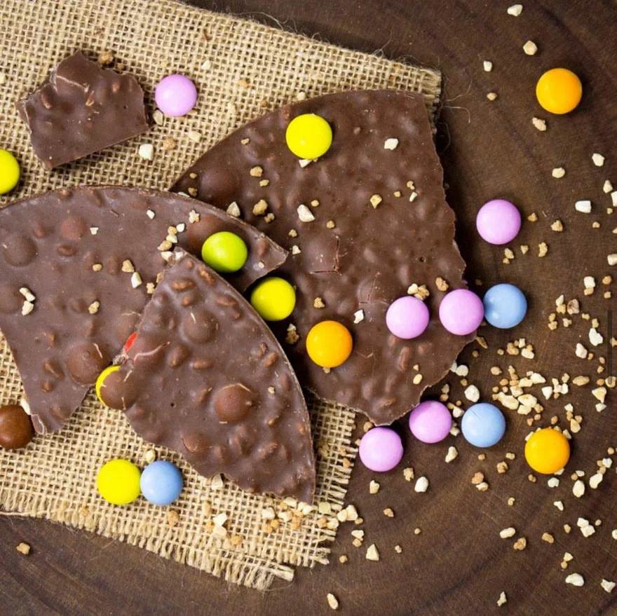 Шоколад с цветным драже из молочного шоколада 150г