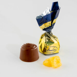 Конфеты из молочного шоколада с карамельной начинкой 100г