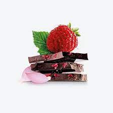 Темный шоколад с сублимированной малиной и лепестками розы