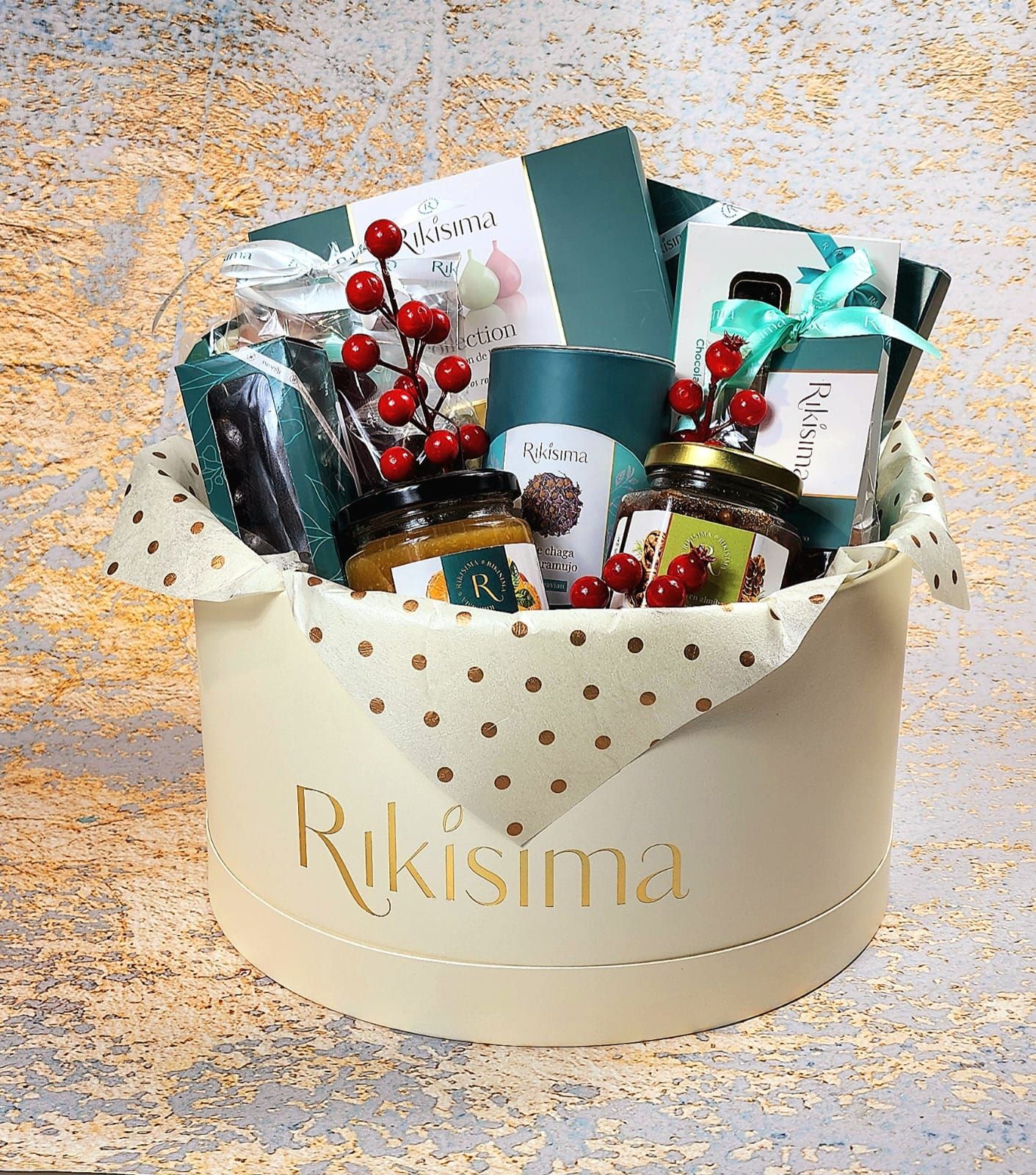 Праздничный набор десертов Rikisima