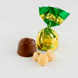 Конфеты из молочного шоколада с пралине из лесного ореха 100г