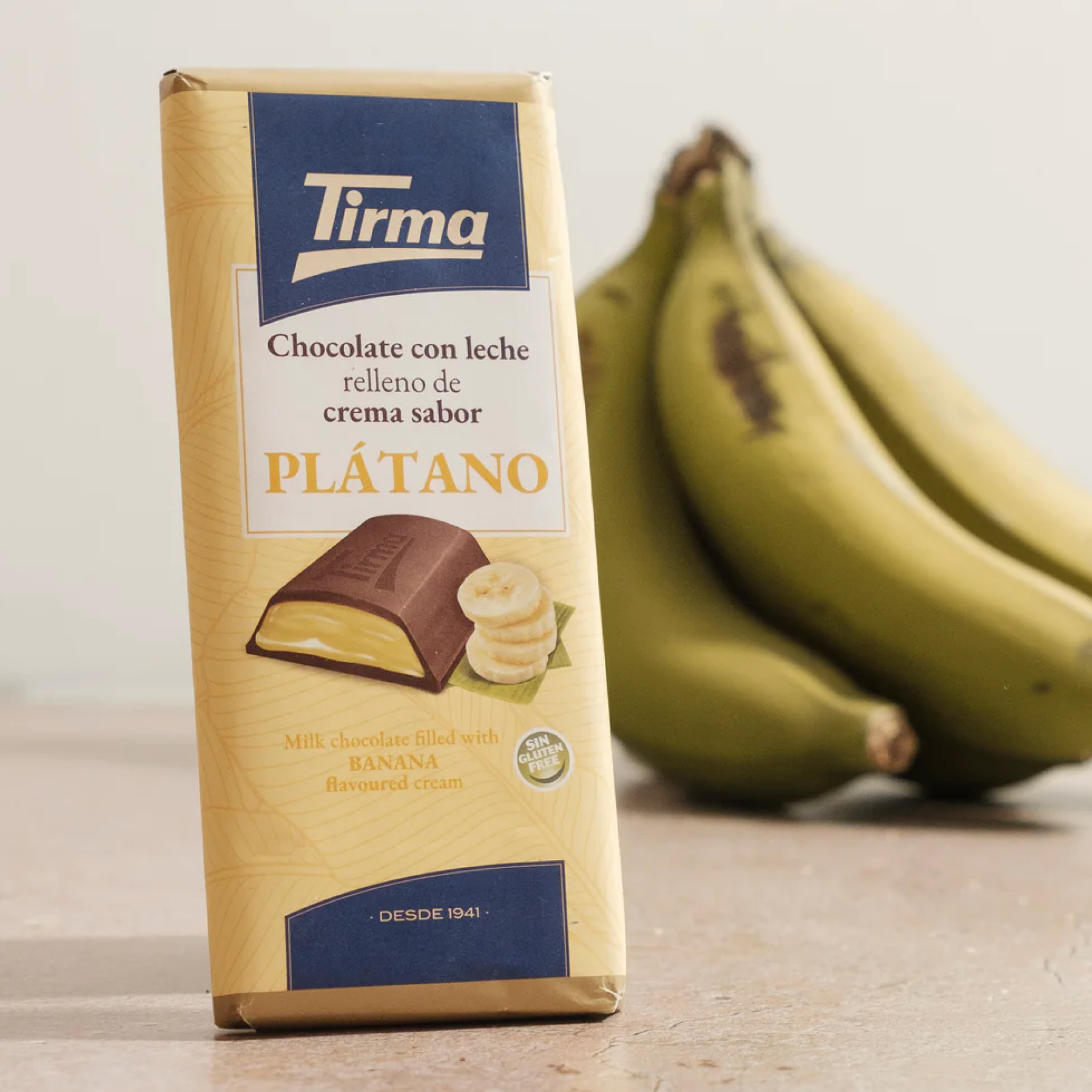 Шоколад молочный со сливочно-банановой начинкой