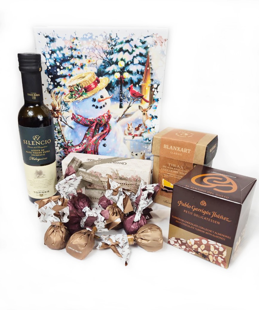 Новогодний продуктовый набор "Семейное наслаждение"