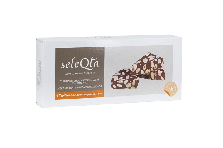 Туррон из молочного шоколада с миндалем Селекта