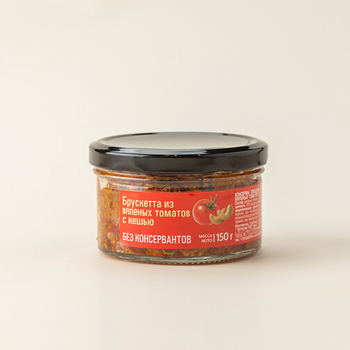 Брускетта из вяленых томатов с кешью 