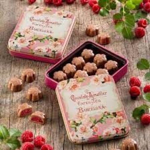 Шоколадные конфеты с малиновой начинкой в жестяной коробке  (арт. 2806)