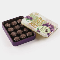 Шоколадные конфеты с трюфельной начинкой с ликером Марк де Кава в жестяной банке