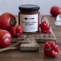 Соус для пасты с перцем и чесноком острый